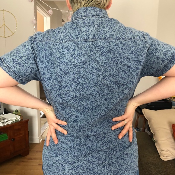 blue floral button up - Picture 2 of 2